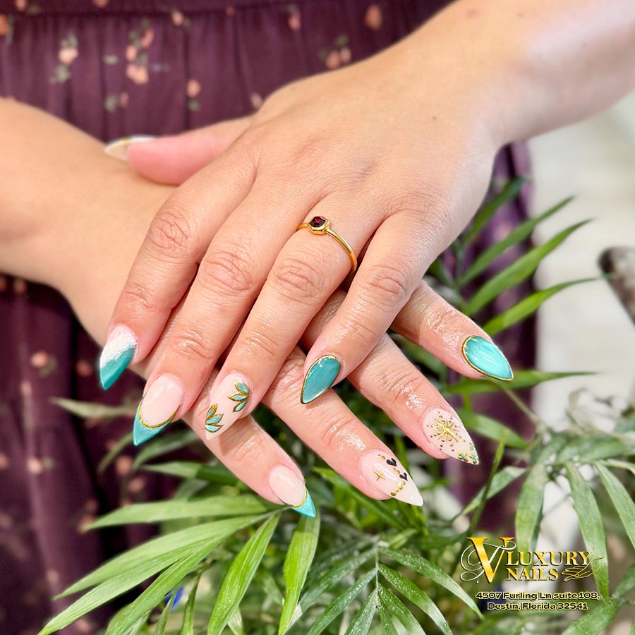 Trending Nail Art